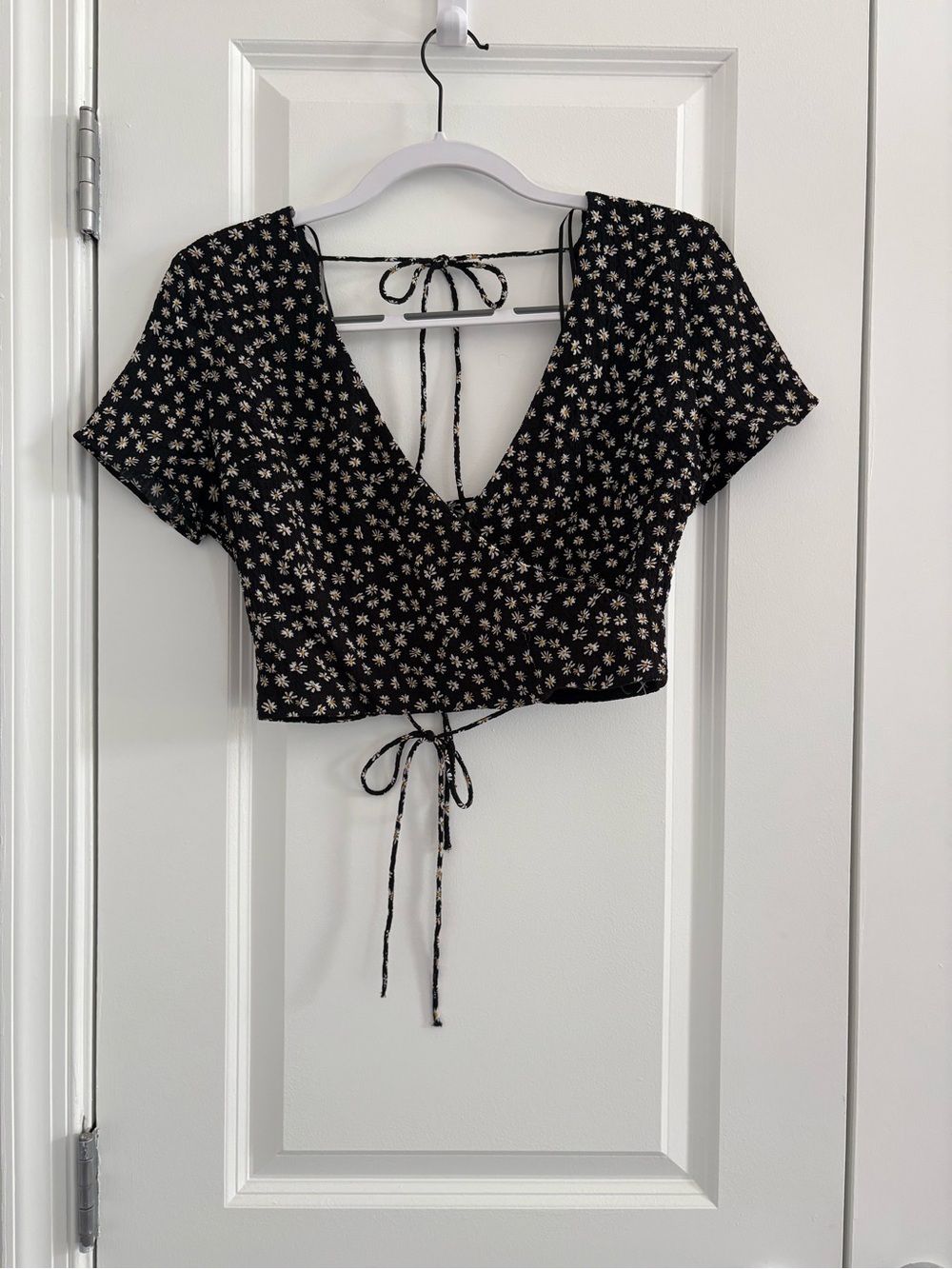 Bershka Black Floral Tie-Back Crop Blouse